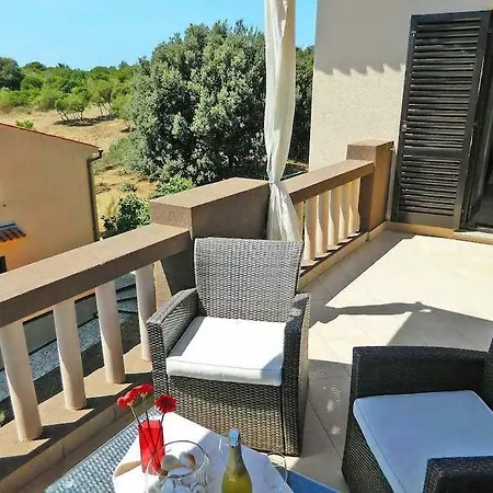 Apartment Leona Pola Esterno foto