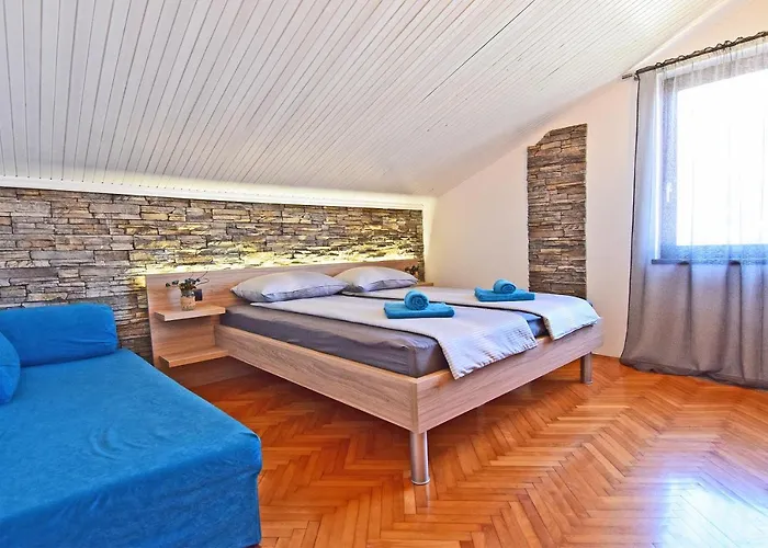 Apartment Leona